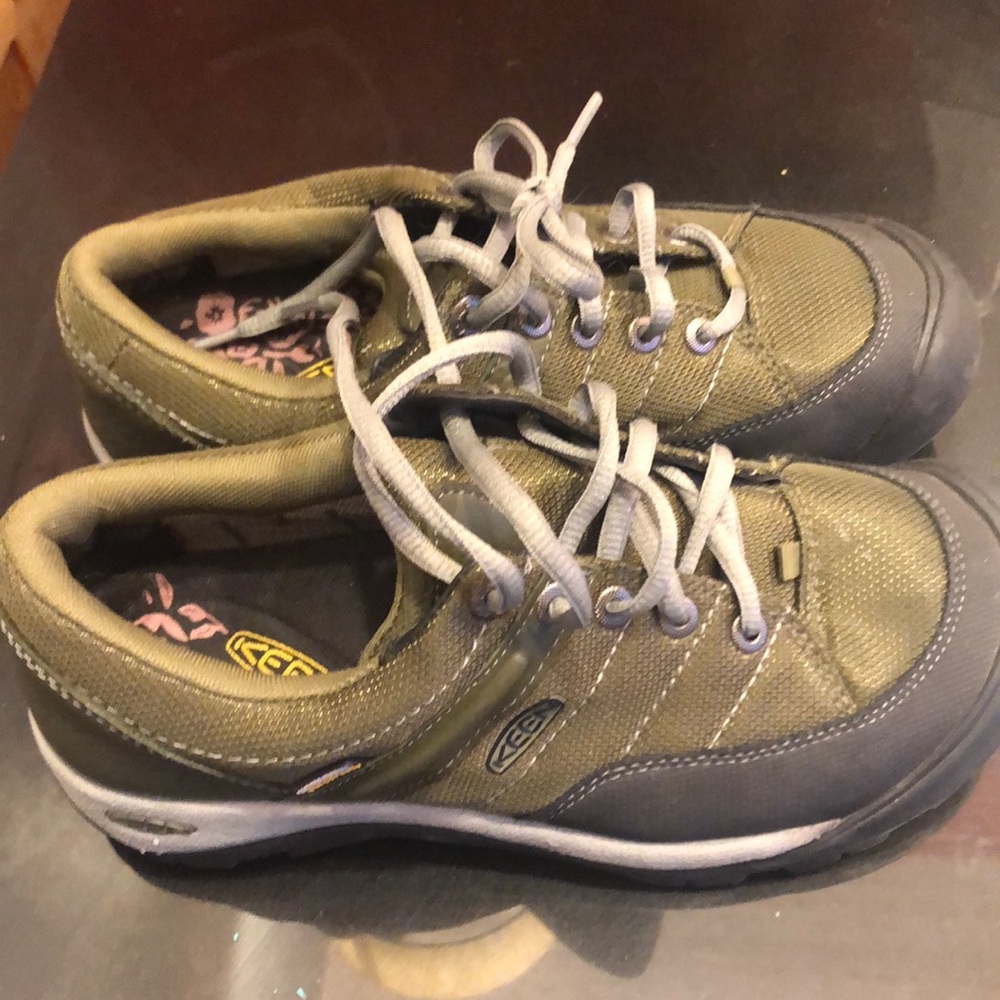 Keen shoes